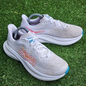 HOKA MACH 6 - Womens Sneakers - SIZE 9B